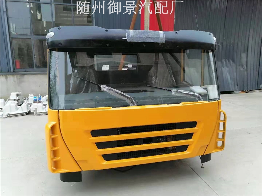 四川泸州古蔺红岩杰狮半总成驾驶室c100
